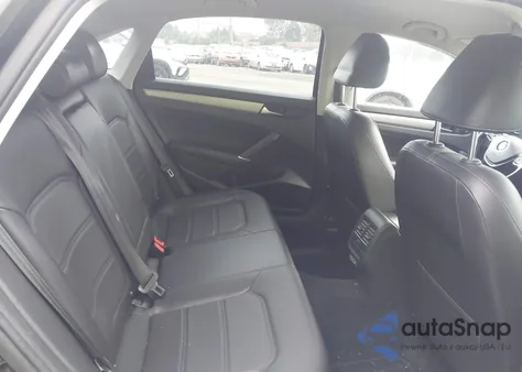 2020 Volkswagen Passat 2.0T Se z USA, uszkodzony, nr VIN 1VWSA7A32LC021925